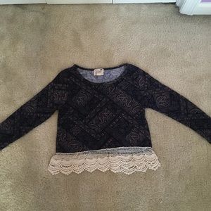 Girls Patterned Crop Top